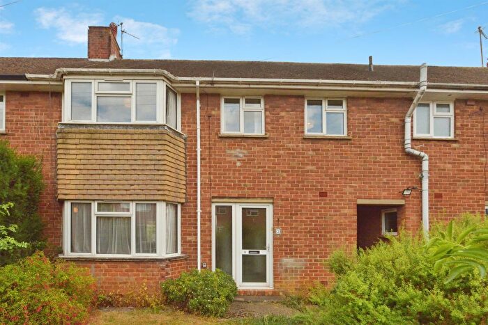 4 Bedroom Terraced House For Sale In Hortonsfield Road, Yardley Gobion, Towcester, NN12