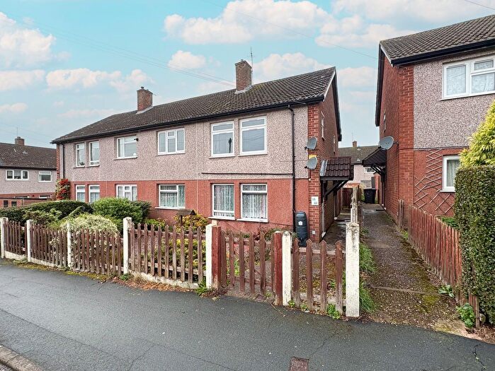 2 Bedroom Flat For Sale In Oxford Road, Dawley, TF4