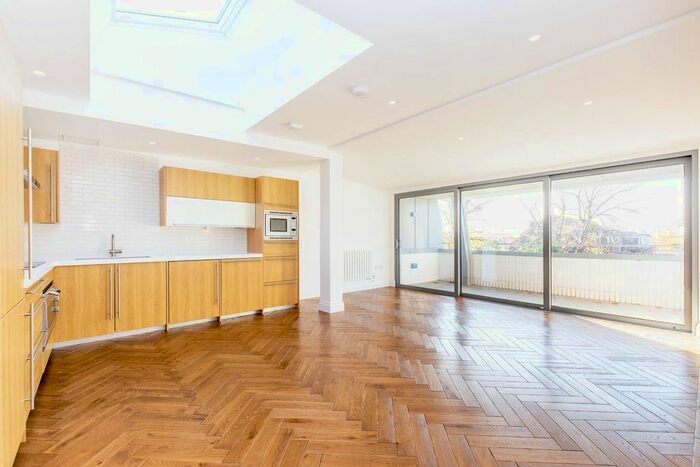 2 Bedroom Flat To Rent In Elm Grove, Wimbledon, London, SW19