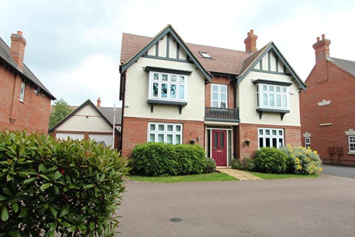 5 Bedroom Detached House For Sale In Gloster Road, Lutterworth, LE17