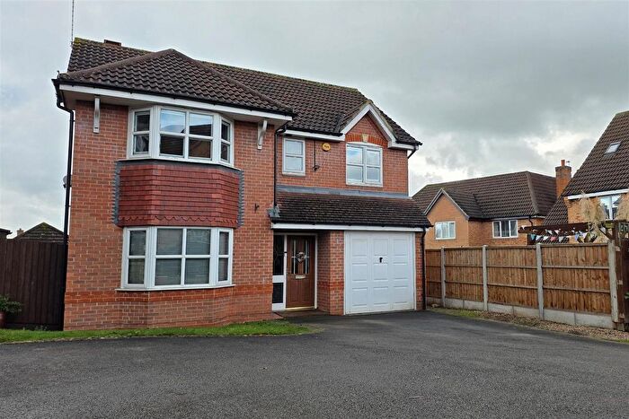 4 Bedroom Detached House For Sale In Haycroft Court, Littleover, Derby, DE23