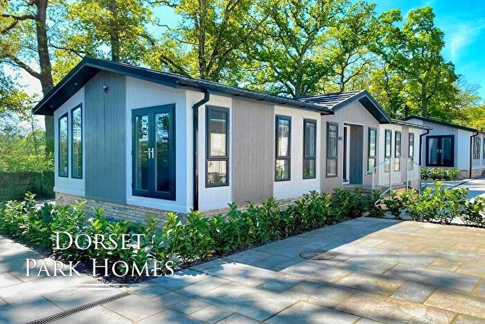 2 Bedroom Park Home For Sale In Open Day Th June, Organford Manor Country Park Homes, Poole, BH16