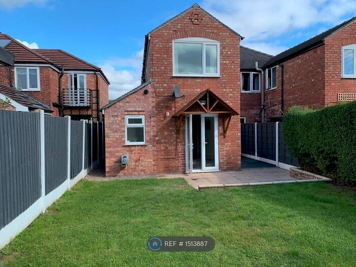 3 Bedroom Semidetached House To Rent In Hartford Road, Northwich, CW9