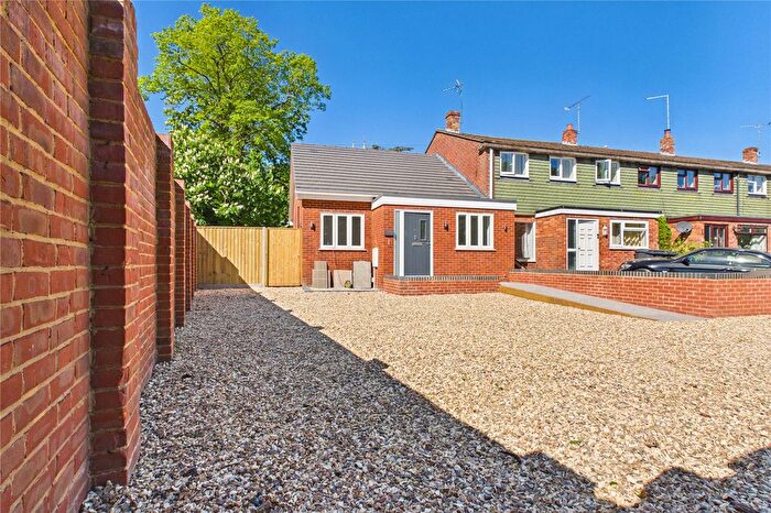 3 Bedroom End Of Terrace House For Sale In Cloister Mews, Theale, Reading, Berkshire, RG7
