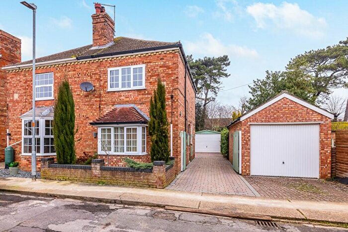 3 Bedroom Semi Detached House For Sale In New Street, Heckington, NG34