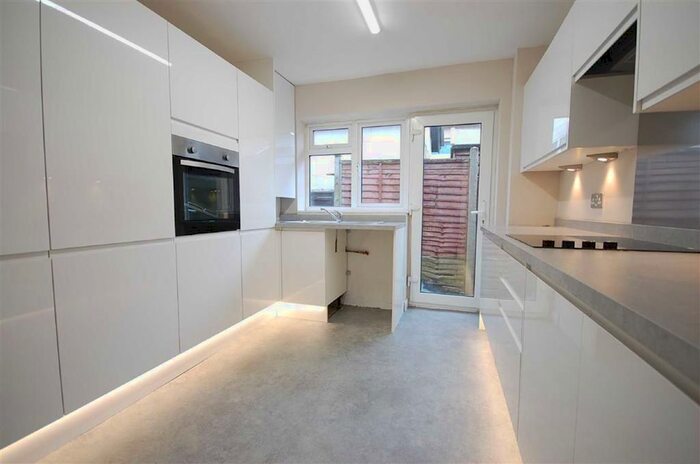 3 Bedroom Detached House To Rent In Hawthorne Avenue, Eastcote, Ruislip HA4