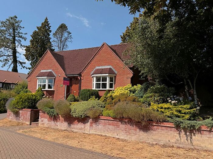 2 Bedroom Detached Bungalow For Sale In Gloster Drive, Kenilworth, CV8
