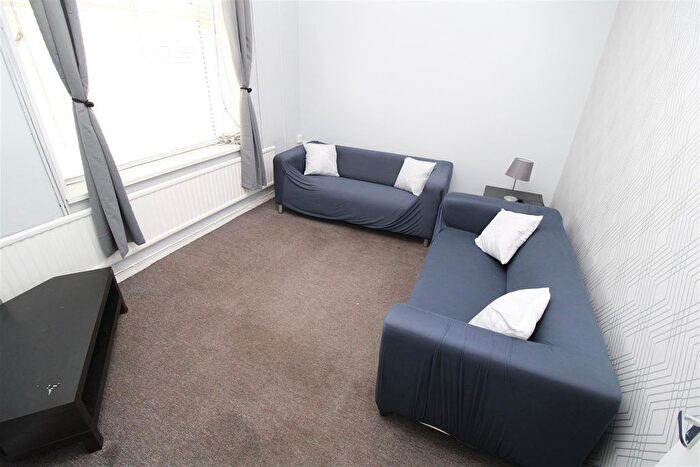 1 Bedroom Semi-Detached House To Rent In Queen Street Treforest, Pontypridd, CF37