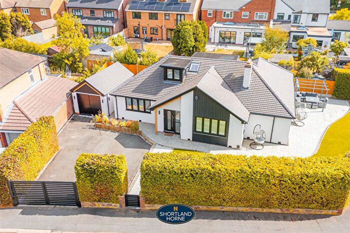 4 Bedroom Detached Bungalow For Sale In Droylsdon Park Road, Finham, Coventry, CV3