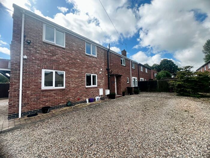 3 Bedroom Property To Rent In Fairacres Road, Didcot, OX11