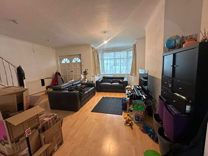 3 Bedroom Semi-Detached House To Rent In York Road, Northwood, HA6