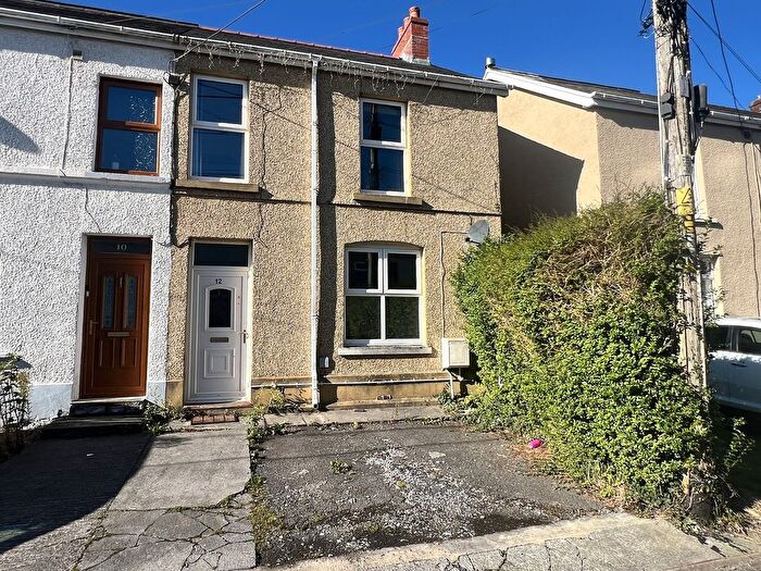 3 Bedroom End Of Terrace House To Rent In Trefrhiw, Penybanc, Ammanford, Carmarthenshire., SA18