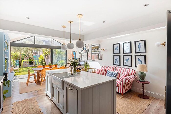 5 Bedroom Terraced House For Sale In Littleton Street, Earlsfield, London, SW18