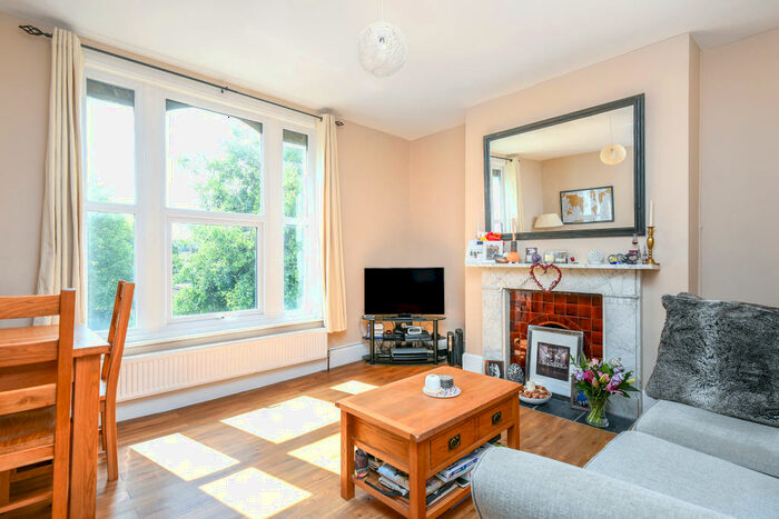 1 Bedroom Flat To Rent In Widmore Road, Bromley, BR1