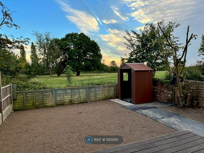 4 Bedroom Semi-Detached House To Rent In Woodlands Meade, Weston, Hitchin, SG4