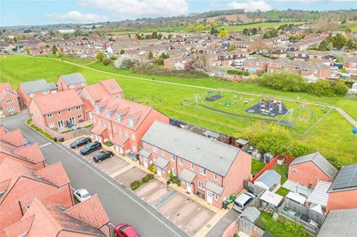 2 Bedroom Terraced House For Sale In Roger Croft Drive, Thatcham, Berkshire, RG19