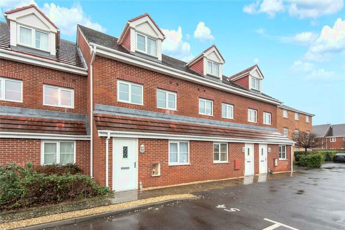 2 Bedroom Maisonette To Rent In Hoddinott Road, Eastleigh, Hampshire, SO50