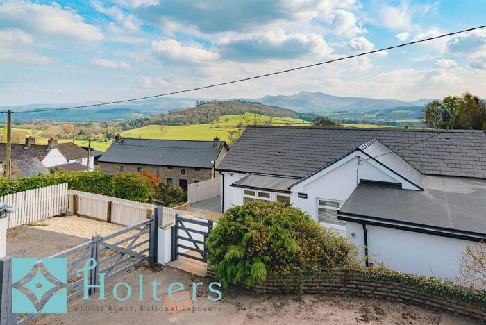 3 Bedroom Detached Bungalow For Sale In Battle, Brecon, LD3