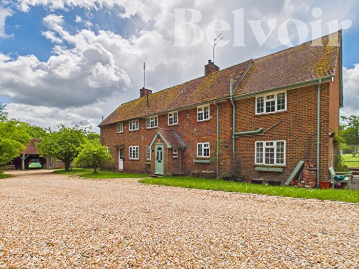 3 Bedroom Semi-Detached House To Rent In Home Farm Cottages, Hackwood Park, Basingstoke, RG25