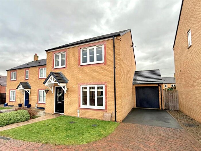 4 Bedroom Detached House For Sale In Axson Drive, Carlisle, CA1