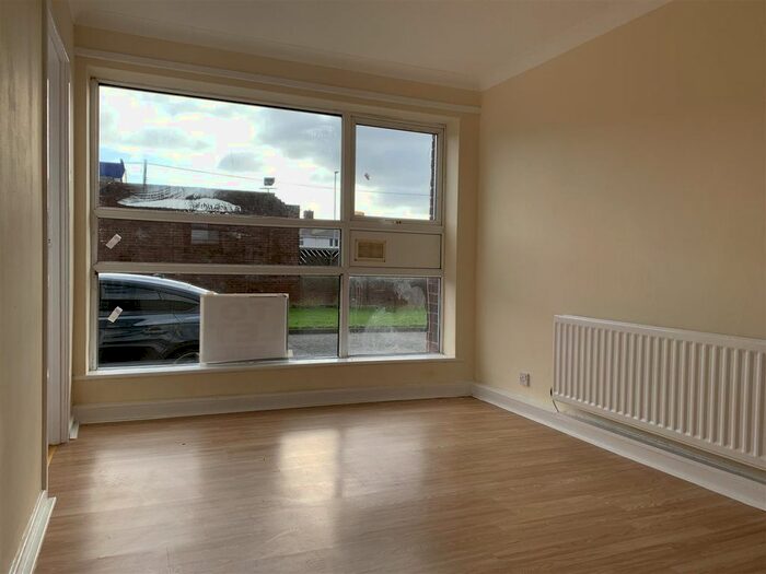 16 Bedroom Flat For Sale In Riversdale House, Stakeford, Northumberland