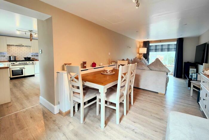 3 Bedroom End Of Terrace House For Sale In Main Street, Overton, LA3