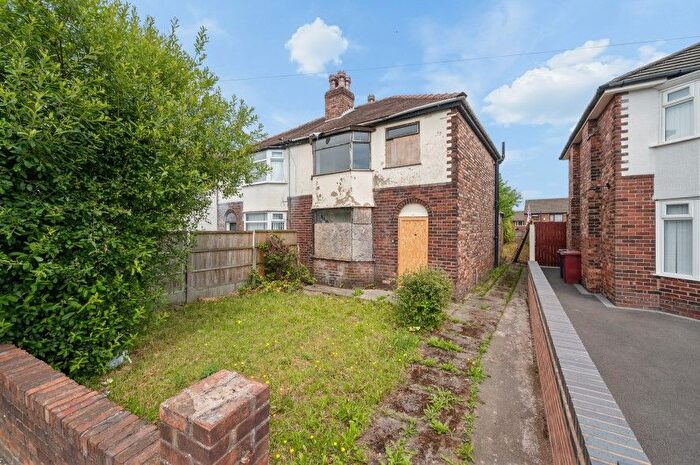 3 Bedroom Semi-Detached House For Sale In Windy Arbor Road, Whiston, Prescot, L35