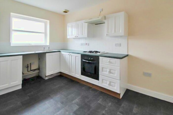 3 Bedroom Maisonette To Rent In Dean Court, Blyth, NE24