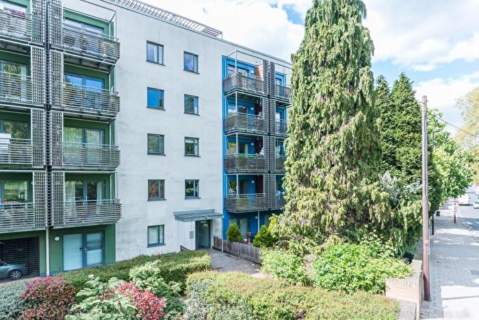 1 Bedroom Flat To Rent In Elder Road, West Norwood, SE27