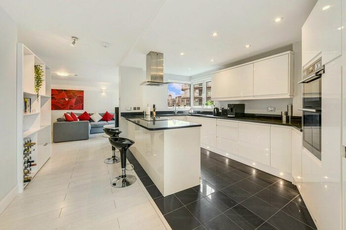 2 Bedroom Apartment To Rent In Cotton Row, London, SW11