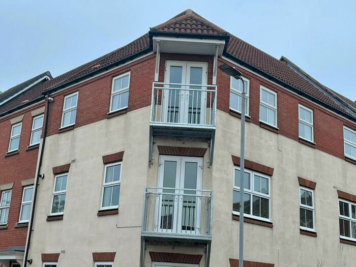 2 Bedroom Apartment To Rent In Plimsoll Way, Victoria Dock, Hull, Yorkshire, HU9