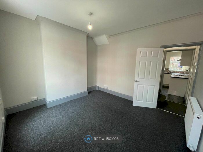 2 Bedroom Terraced House To Rent In Charles Street, Doncaster, DN1