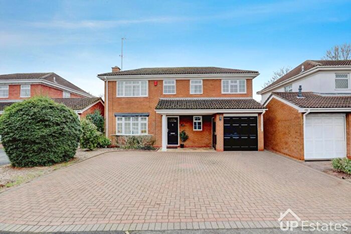 6 Bedroom Detached House For Sale In Holsworthy Close, Horestone Grange, Nuneaton, CV11