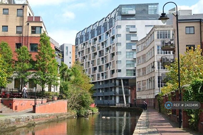 2 Bedroom Flat To Rent In The Lock Building, Manchester, M1