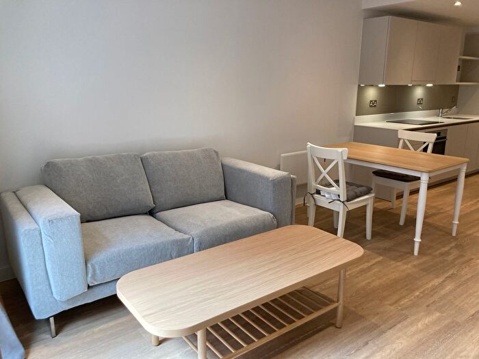 2 Bedroom Flat To Rent In Whitworth Street, Manchester, M1