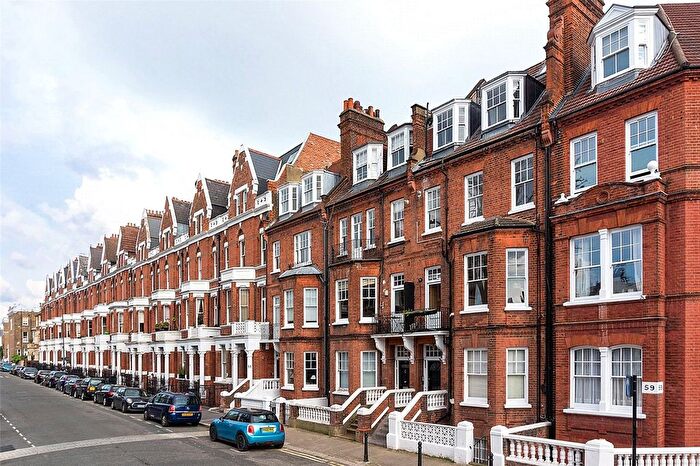 1 Bedroom Flat For Sale In Addison Gardens, Kensington, W14