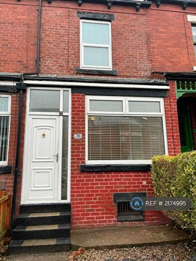 3 Bedroom Terraced House To Rent In Parkfield Mount, Leeds, LS11