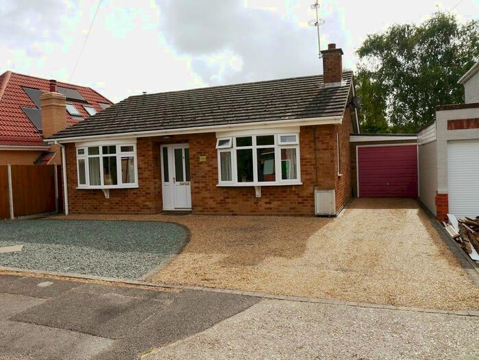 2 Bedroom Bungalow To Rent In Temple Road, Ipswich, Suffolk, IP3