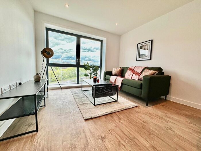 1 Bedroom Apartment To Rent In Phoenix, Saxton Lane, Leeds, LS9