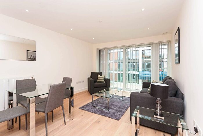 1 Bedroom Flat To Rent In Biring House, Woolwich, London, SE18