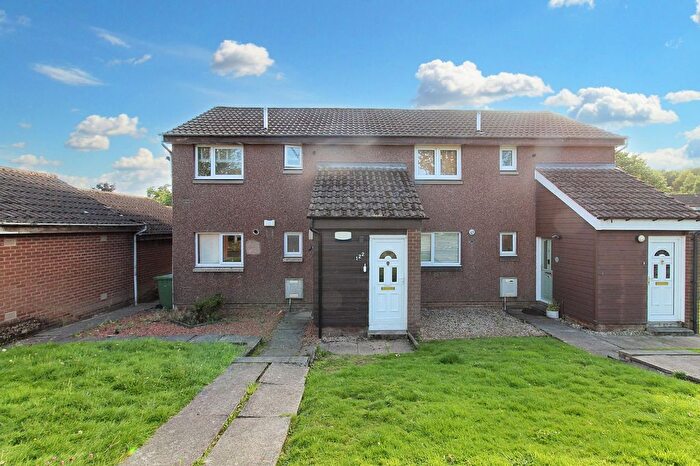 1 Bedroom Flat For Sale In Mulben Crescent, Crookston, Glasgow, G53