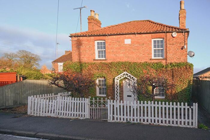 3 Bedroom Detached House For Sale In Woad Lane, Long Sutton, Spalding, Lincolnshire, PE12