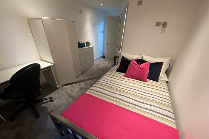 5 Bedroom Apartment To Rent In Mooregate House, Middle Street, NG9