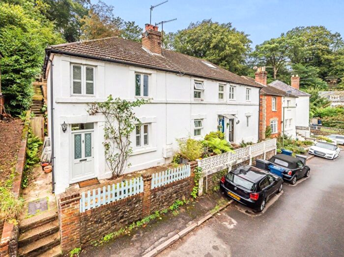3 Bedroom End Of Terrace House For Sale In Latimer Road, Godalming, GU7
