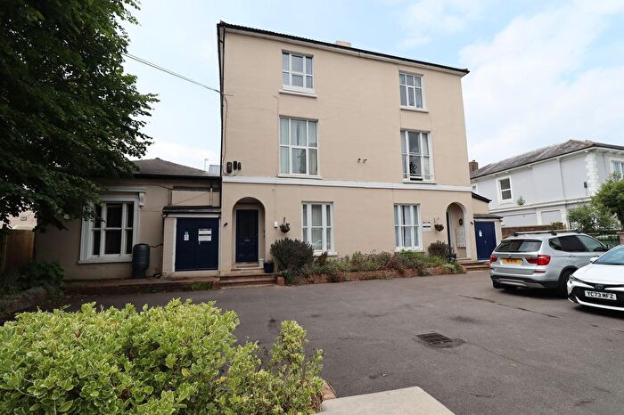 1 Bedroom Flat To Rent In Upper Grosvenor Road, Tunbridge Wells, TN1