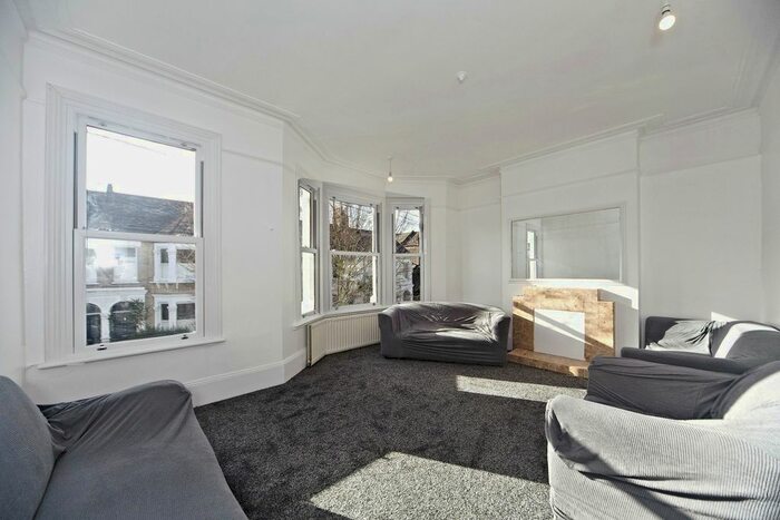 4 Bedroom Terraced House To Rent In Narbonne Avenue, London, SW4