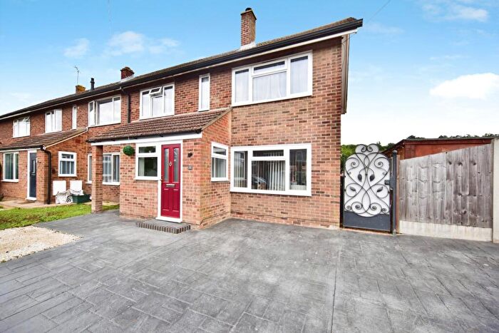 3 Bedroom End Of Terrace House For Sale In Nursery Road, Ditton, Aylesford, Kent, ME20