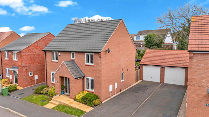 4 Bedroom Detached House For Sale In Marigold Crescent, Shepshed, Leicestershire, LE12