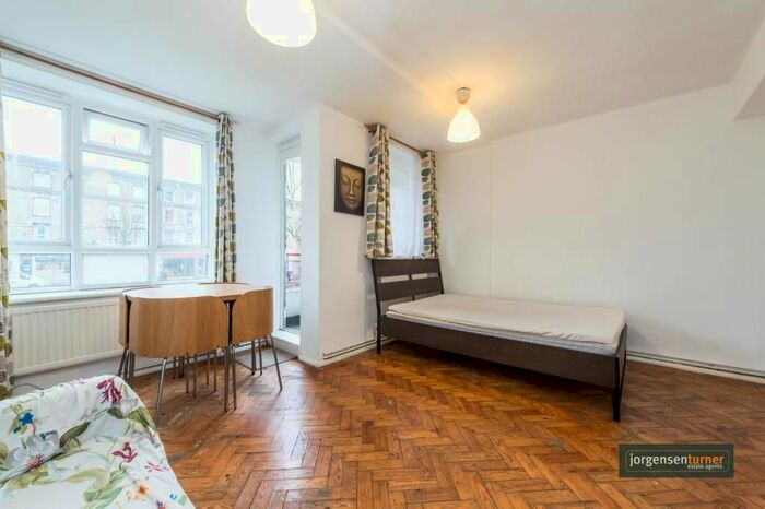 Studio To Rent In Beech Avenue, Acton, London, W3