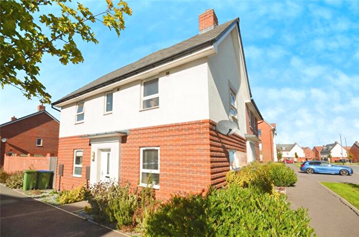 3 Bedroom Semi-Detached House For Sale In Grand Junction, Broughton, Aylesbury, HP22